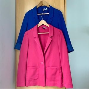 2 Blazers for 1! Klein blue & magenta blazers.